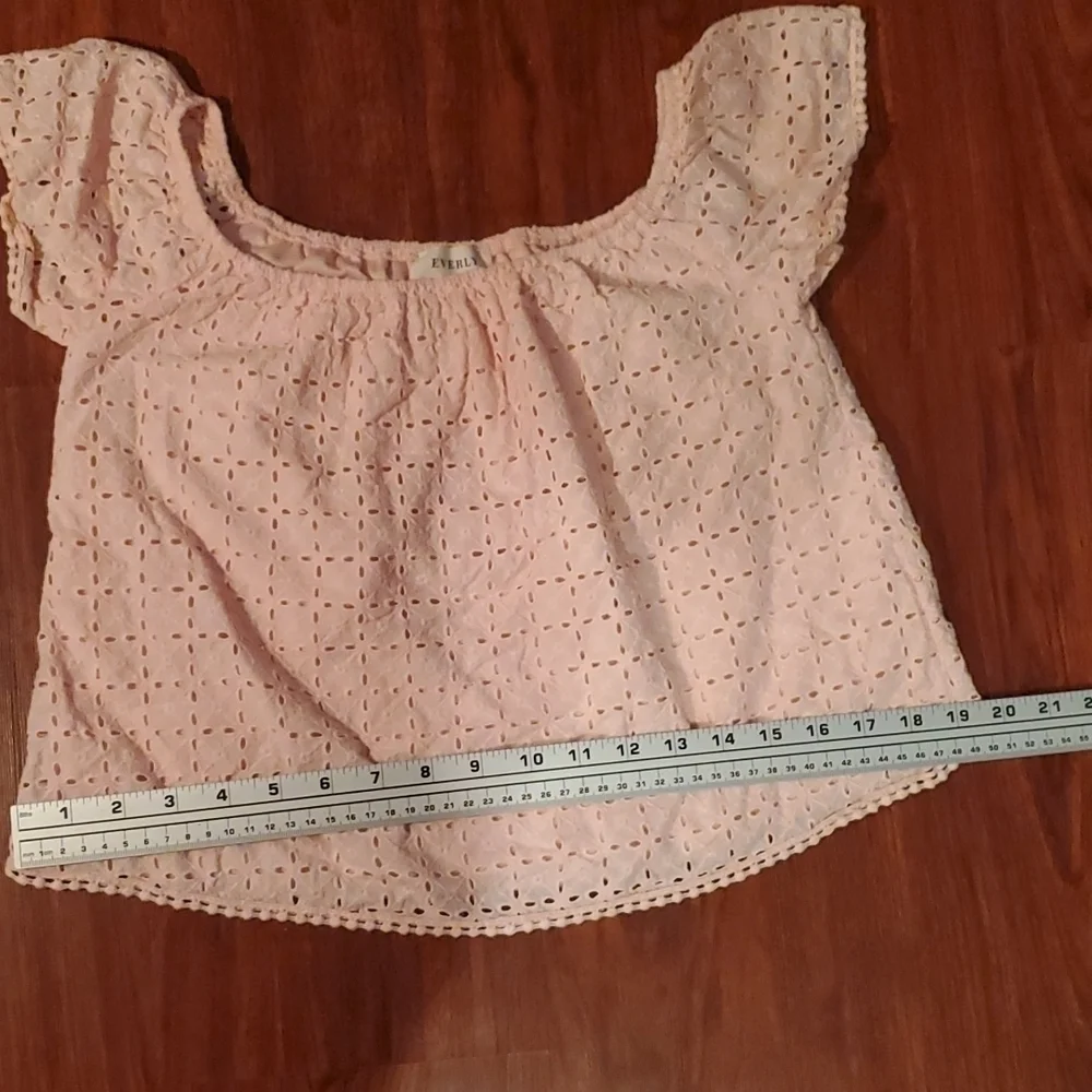 Everly Crop Top Womens Size S Eyelet Lace Pink summer Whimzie Cotton
